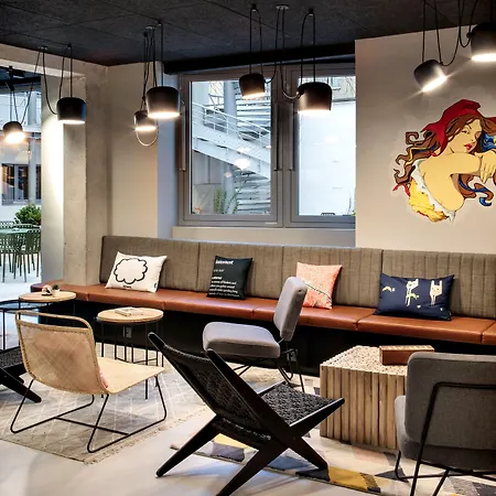 Hotel Moxy Bastille 3*