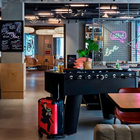 Hotel Moxy Bastille Parigi