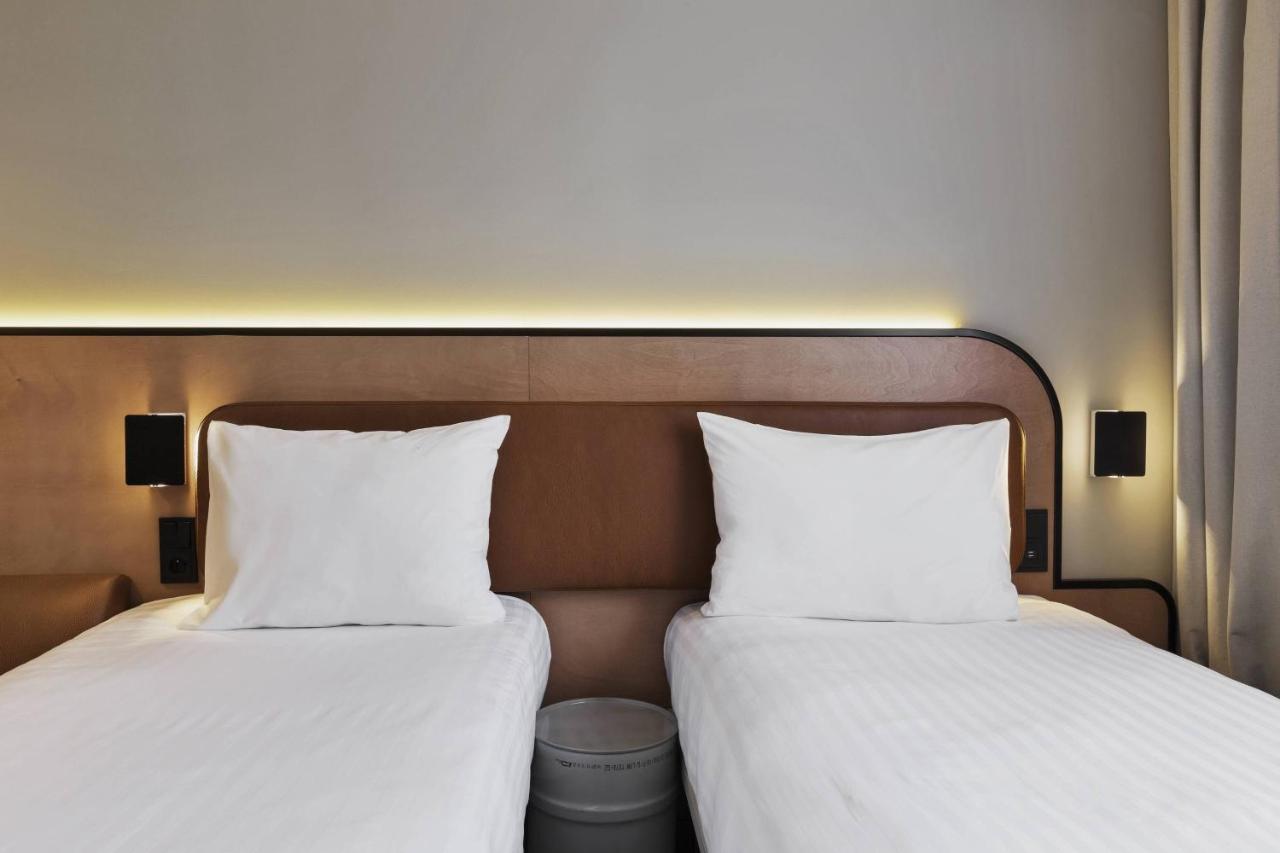 Moxy Bastille 3* Parigi