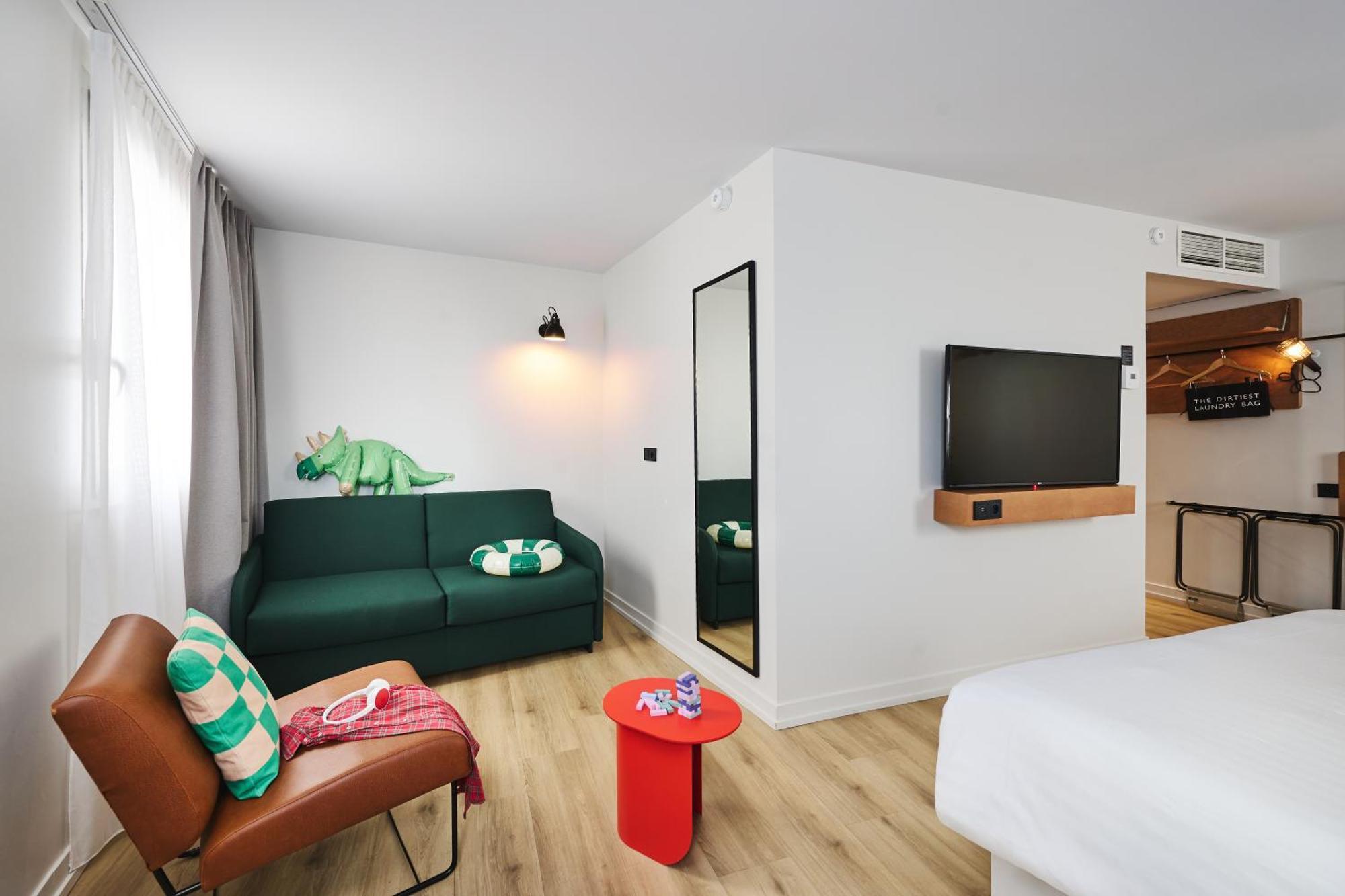 Moxy Bastille 3*